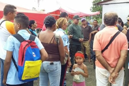 Habitantes de Maripa rechazan la instalación de balsas mineras